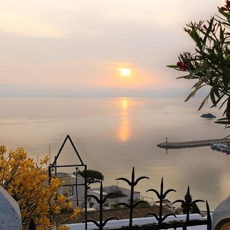 Villa Isabella Ponza Exterior photo