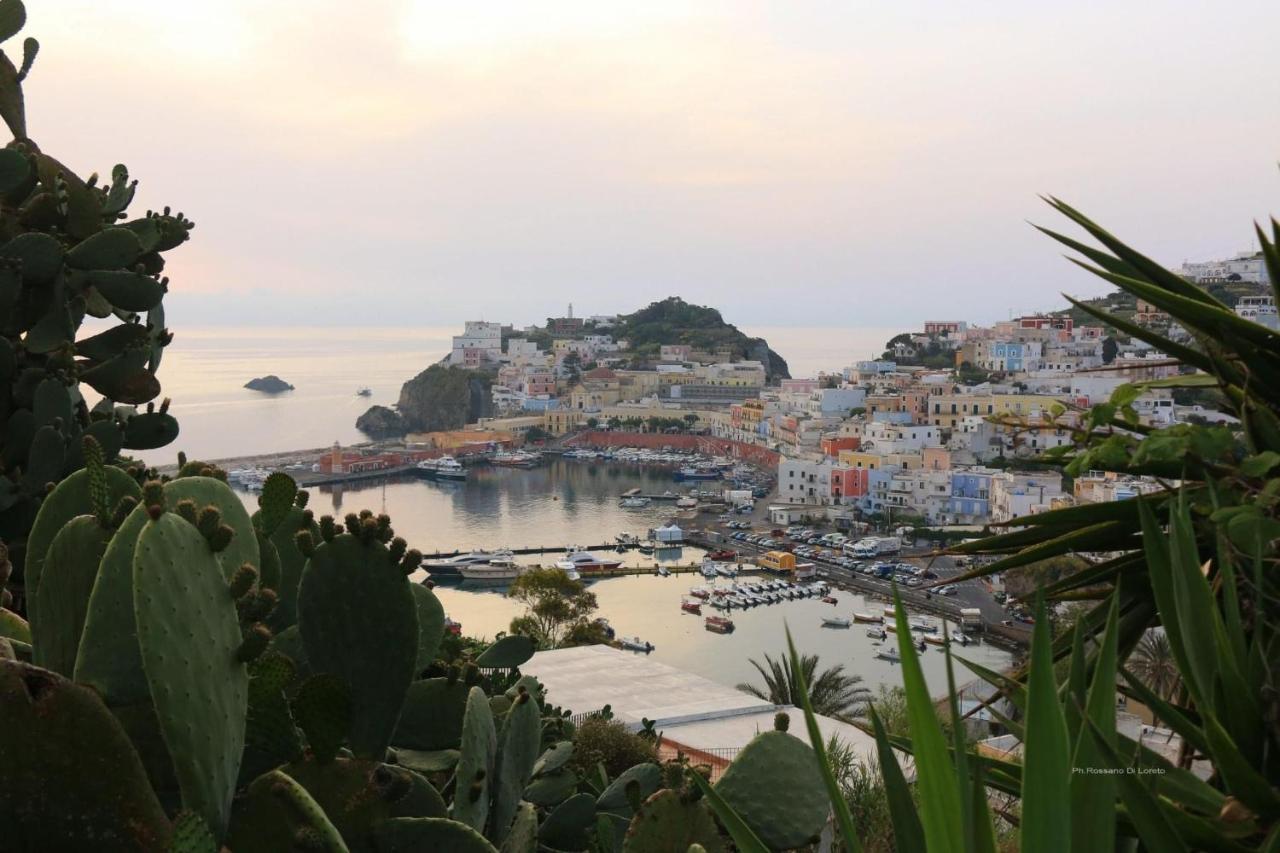 Villa Isabella Ponza Exterior photo